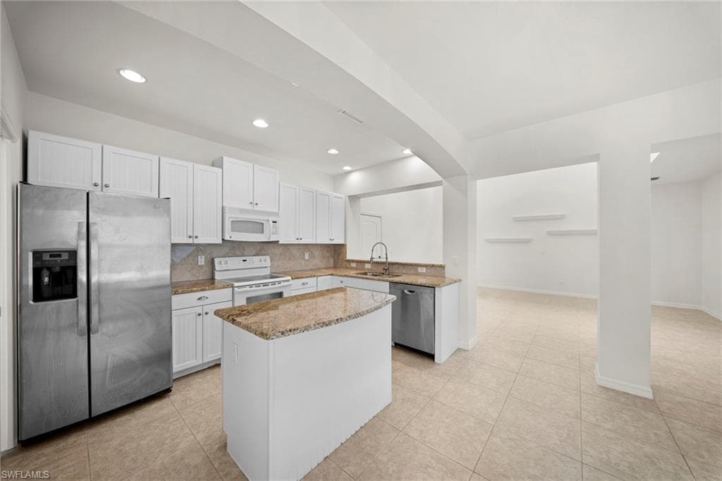 4011 Tarpon AVE-6