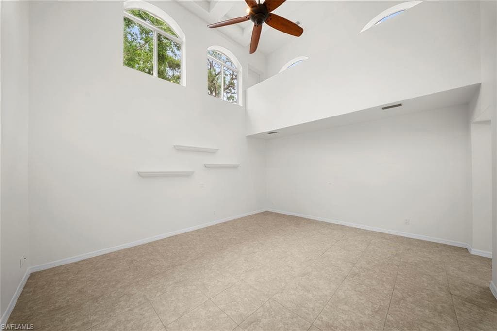 4011 Tarpon AVE-10