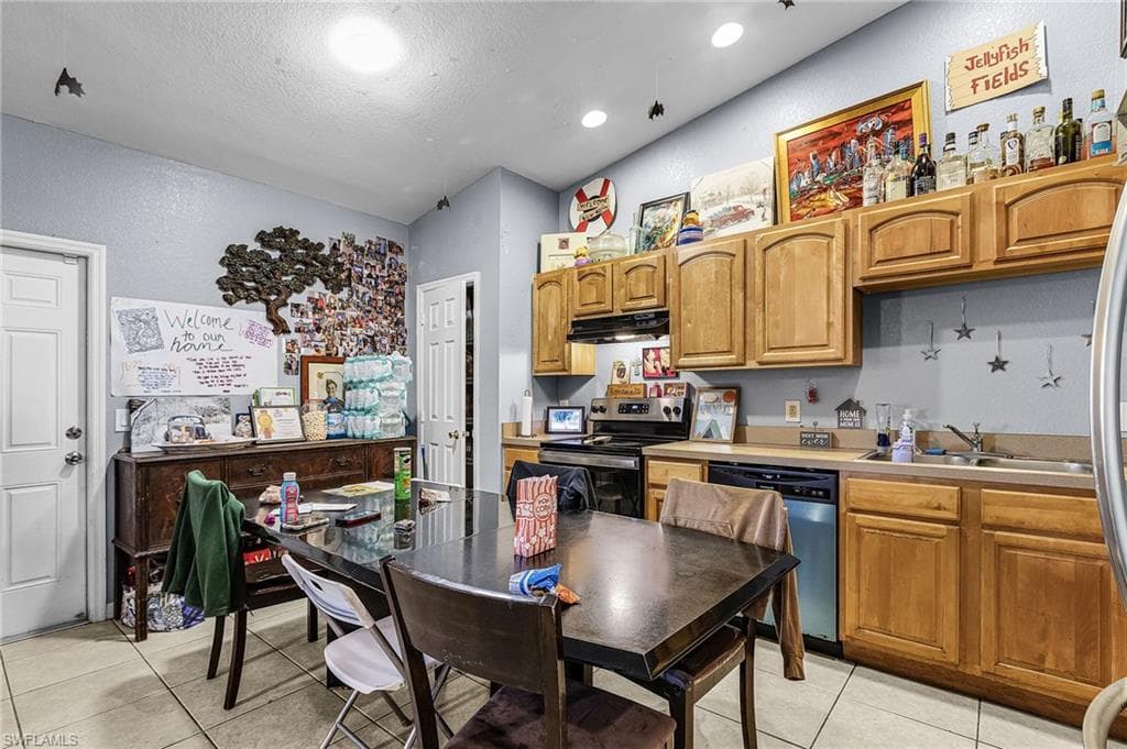 4409 & 4411 22nd ST SW-17