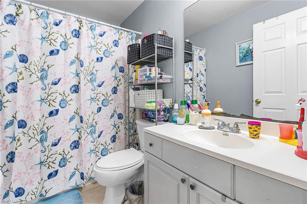 4409 & 4411 22nd ST SW-8