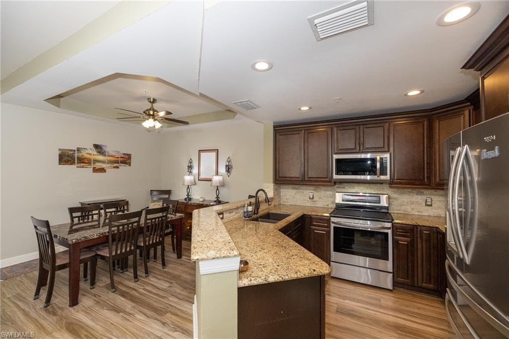 1520 SW 50th ST 102-6