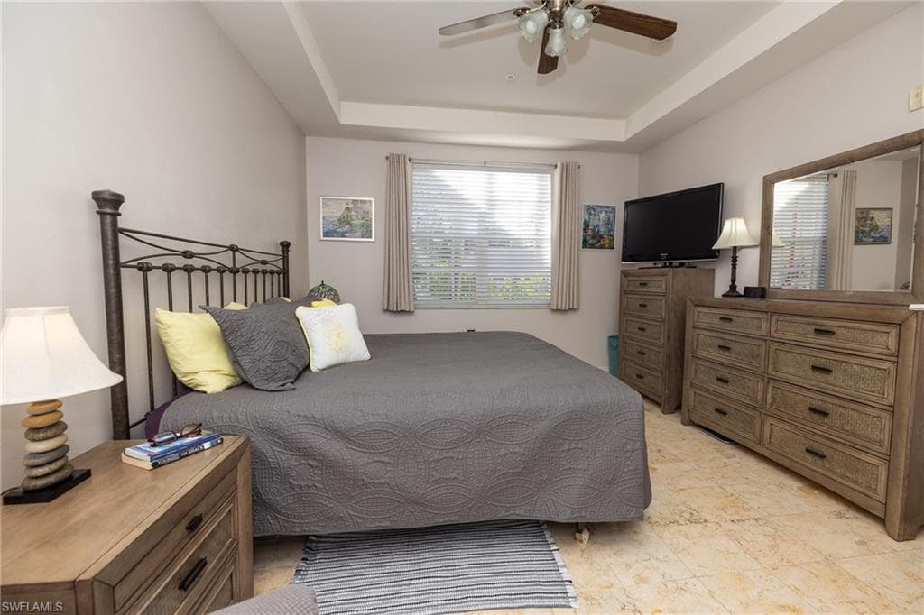 1520 SW 50th ST 102-13