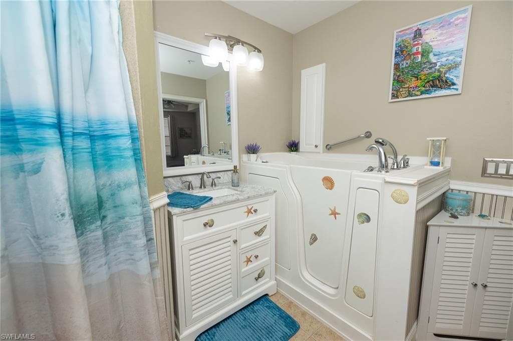 1520 SW 50th ST 102-17