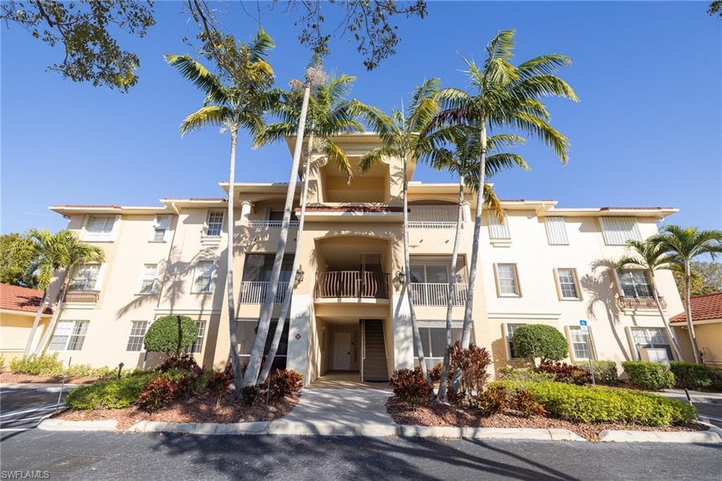 1520 SW 50th ST 102-1