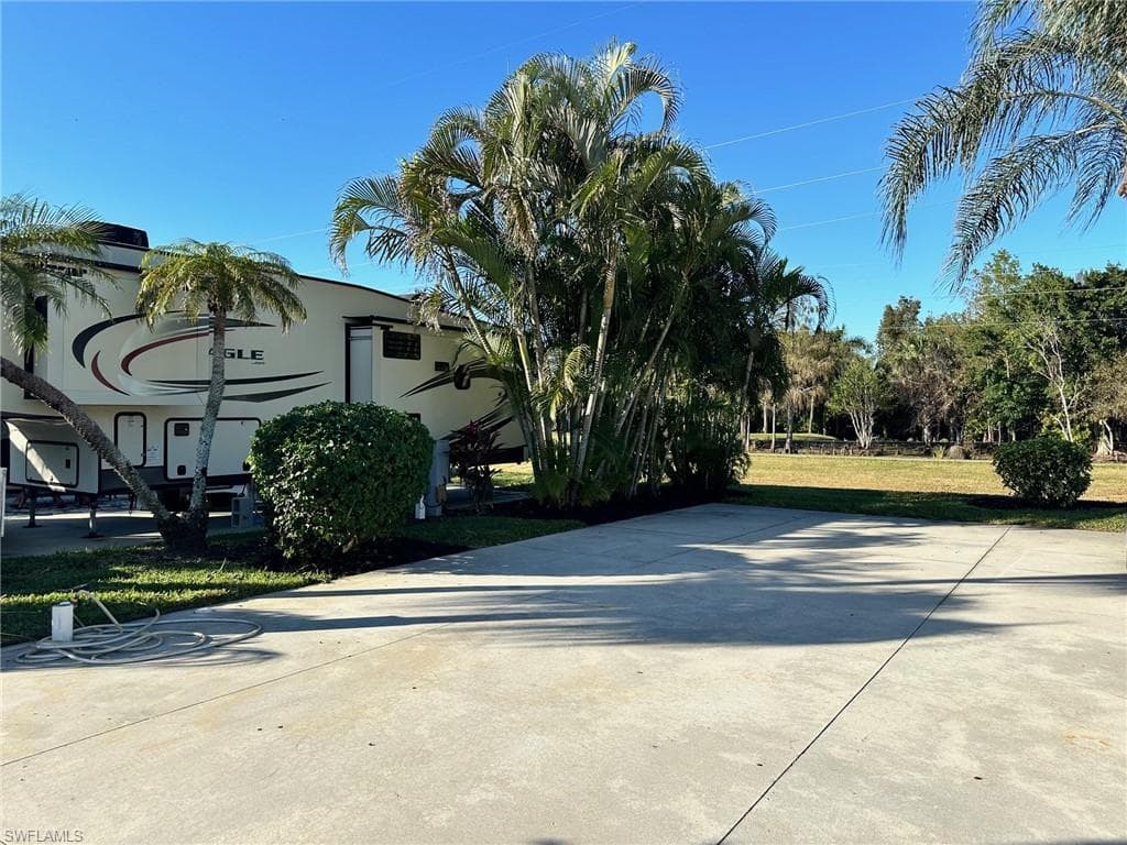 1623 Diamond Lake CIR-4