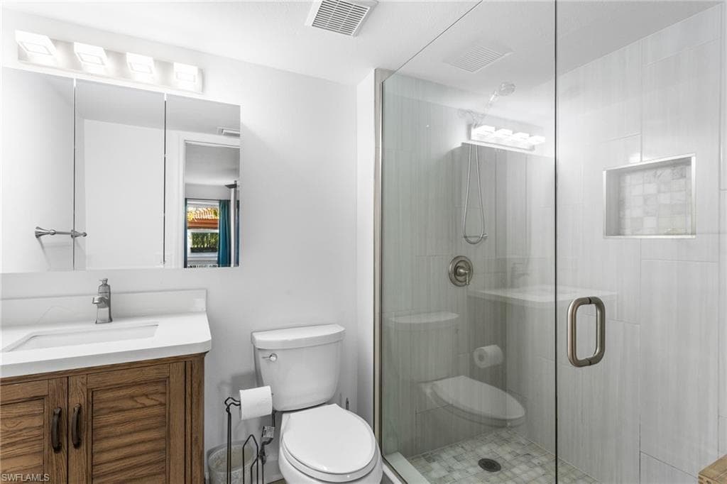8940 Colonnades CT E 713-11