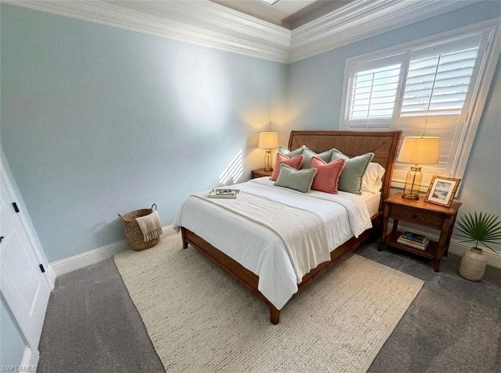 11711 Royal Tee CIR-28