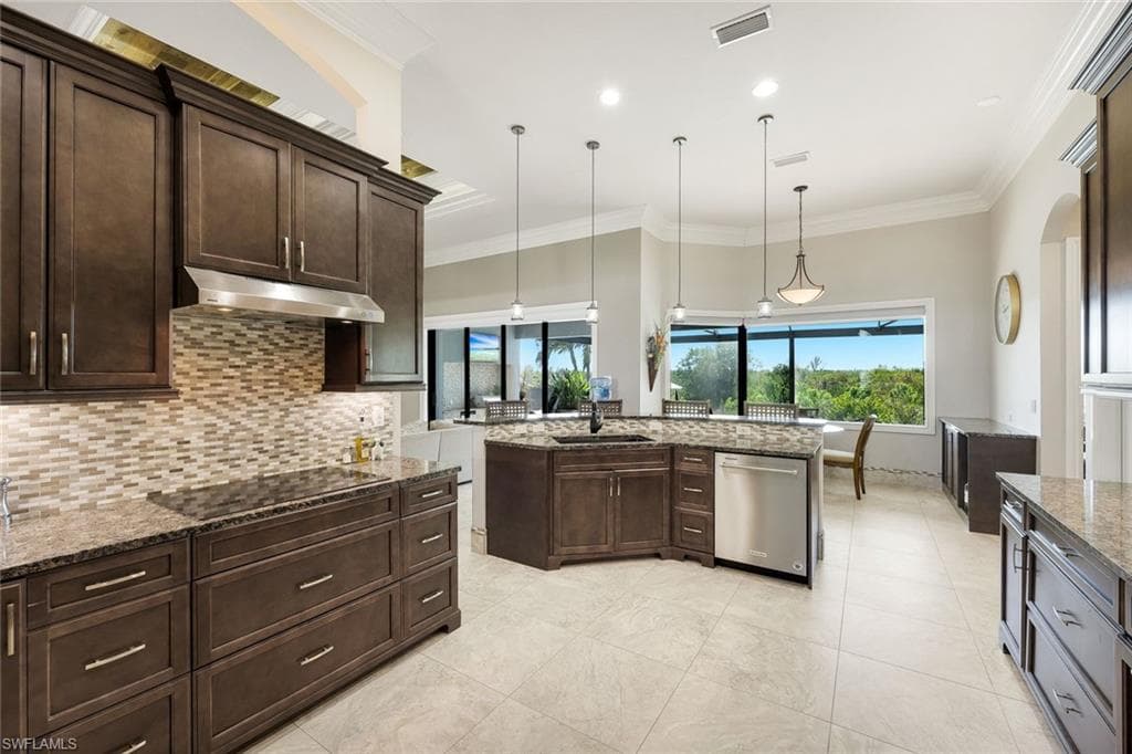 11711 Royal Tee CIR-14