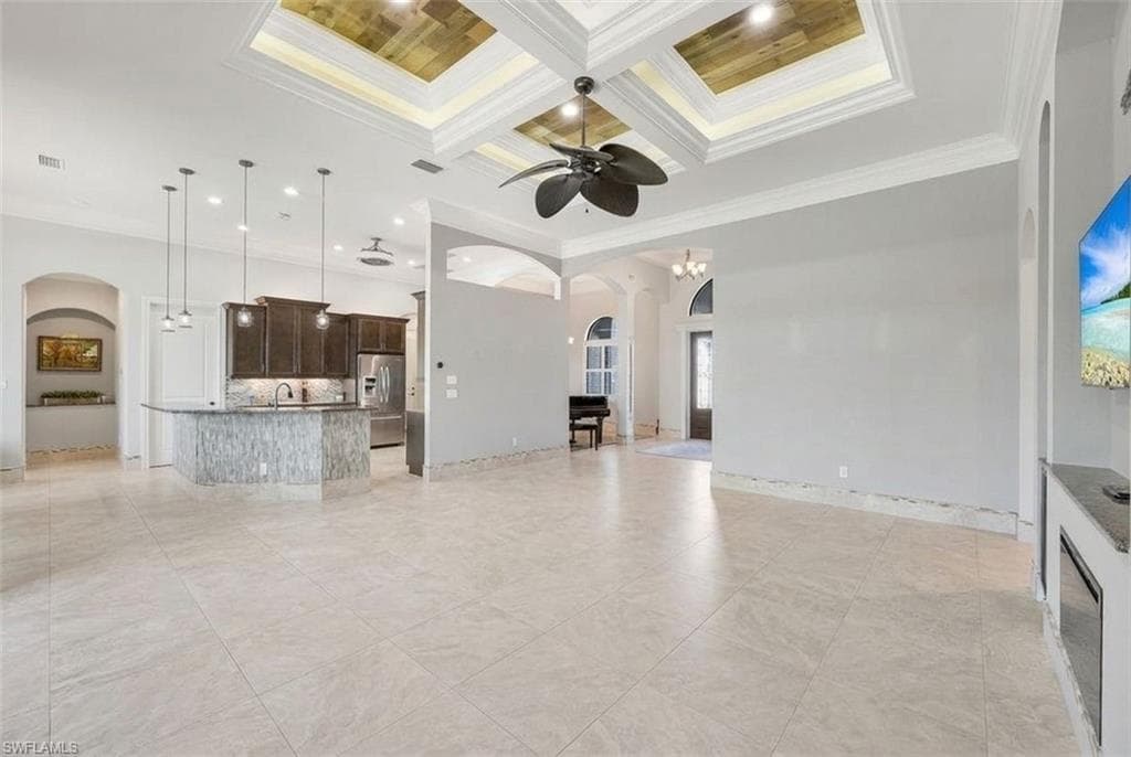 11711 Royal Tee CIR-11