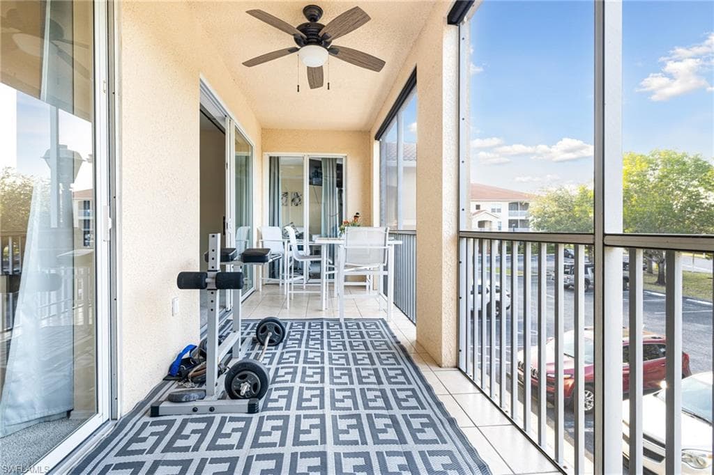 9055 Colby DR 2213-15