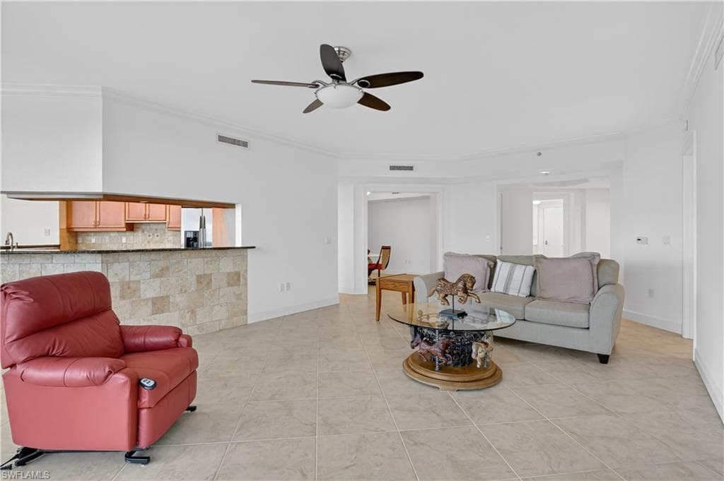 1060 Borghese LN 1005-12