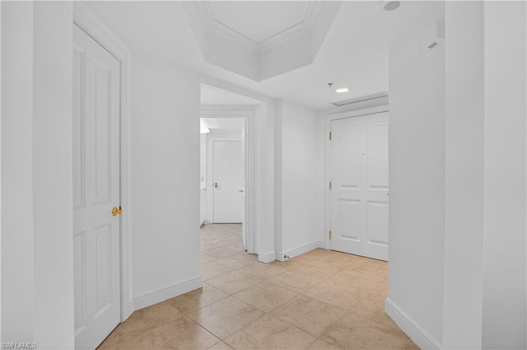 1060 Borghese LN 1005-40