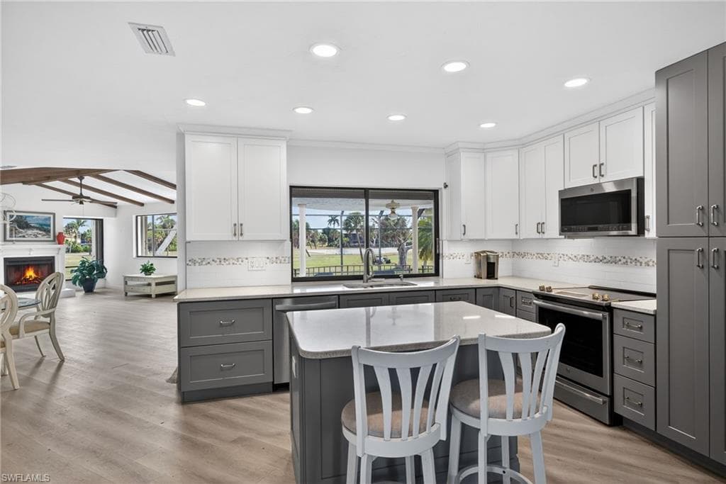 1312 Par View DR-1