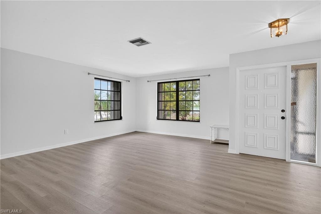 1312 Par View DR-14