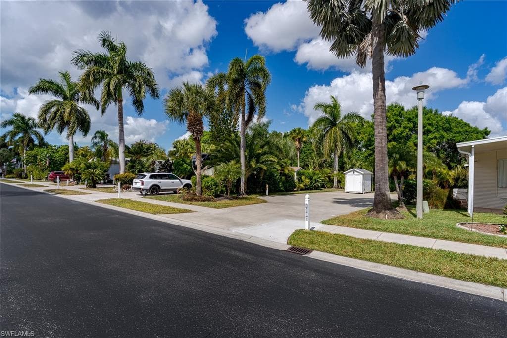 1076 Diamond Lake CIR-10