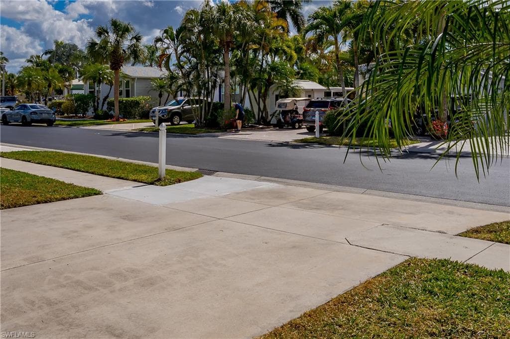 1076 Diamond Lake CIR-15