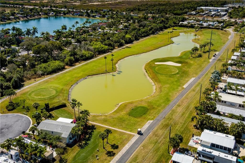 1076 Diamond Lake CIR-44