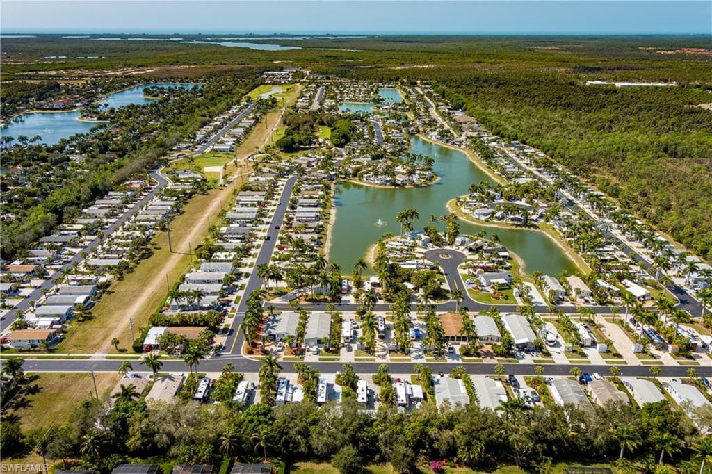 1076 Diamond Lake CIR-39