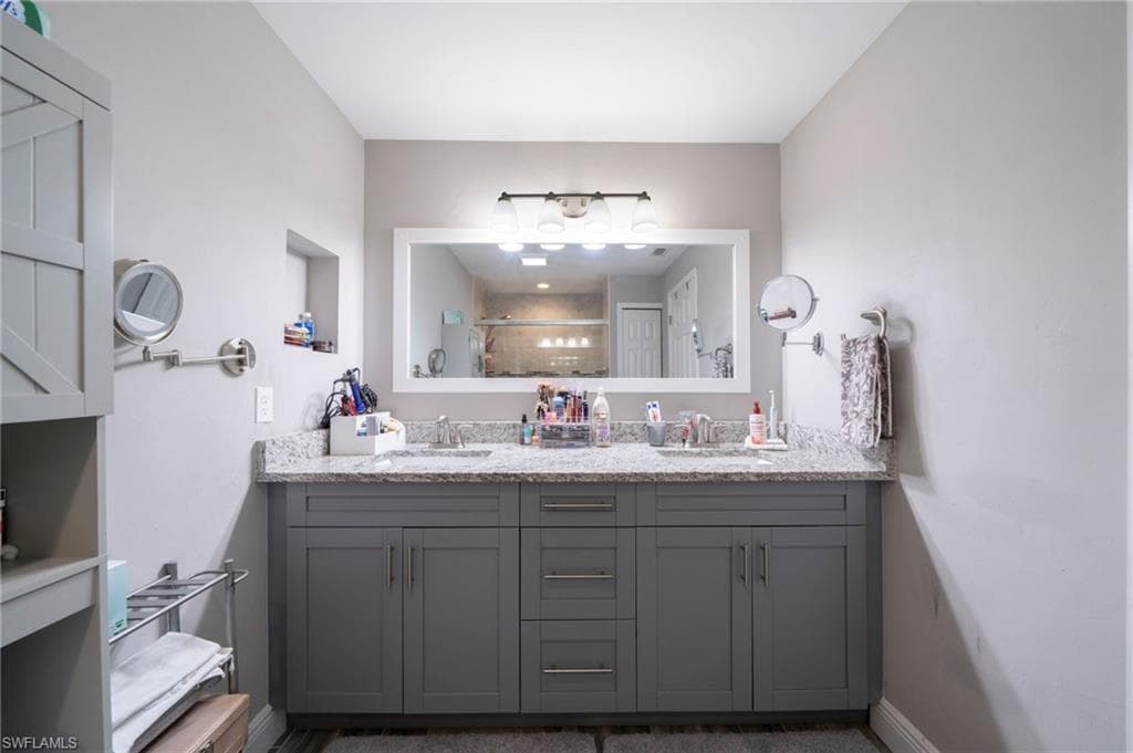 1701 Framingham CT-13
