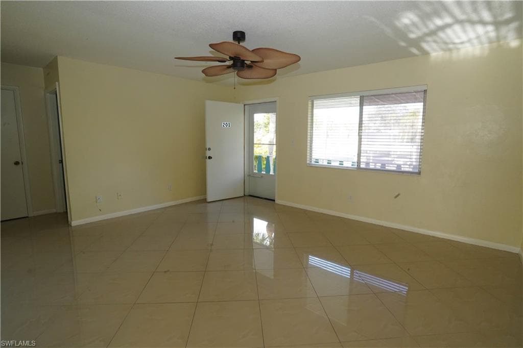 349 Joel BLVD 201-11