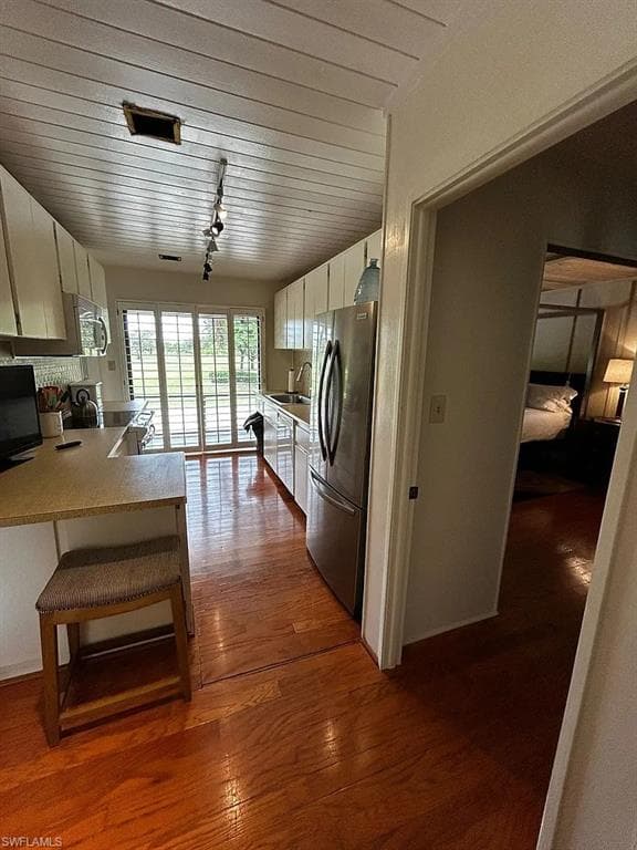 1702 Hill AVE-22