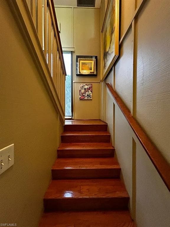 1702 Hill AVE-18