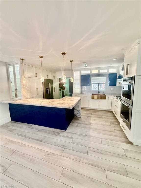 733 Pine Cone LN-9