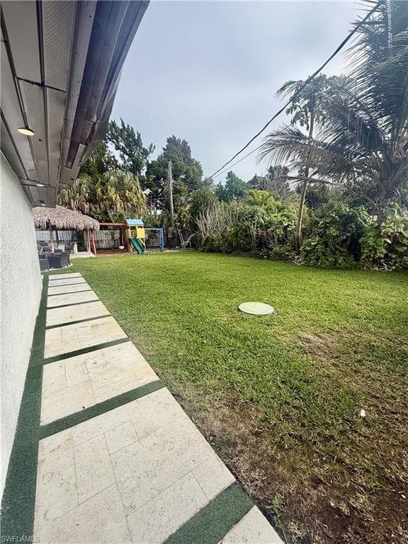 733 Pine Cone LN-41