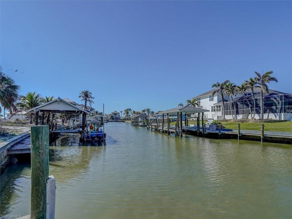 8327 Estero BLVD-37
