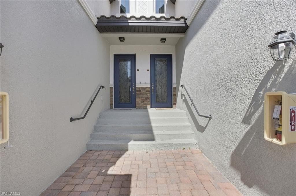 9484 Casoria CT 202-2