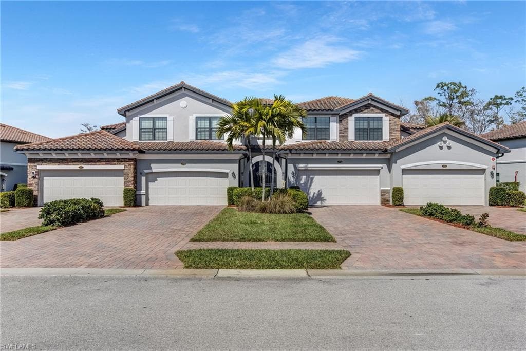 9484 Casoria CT 202-1