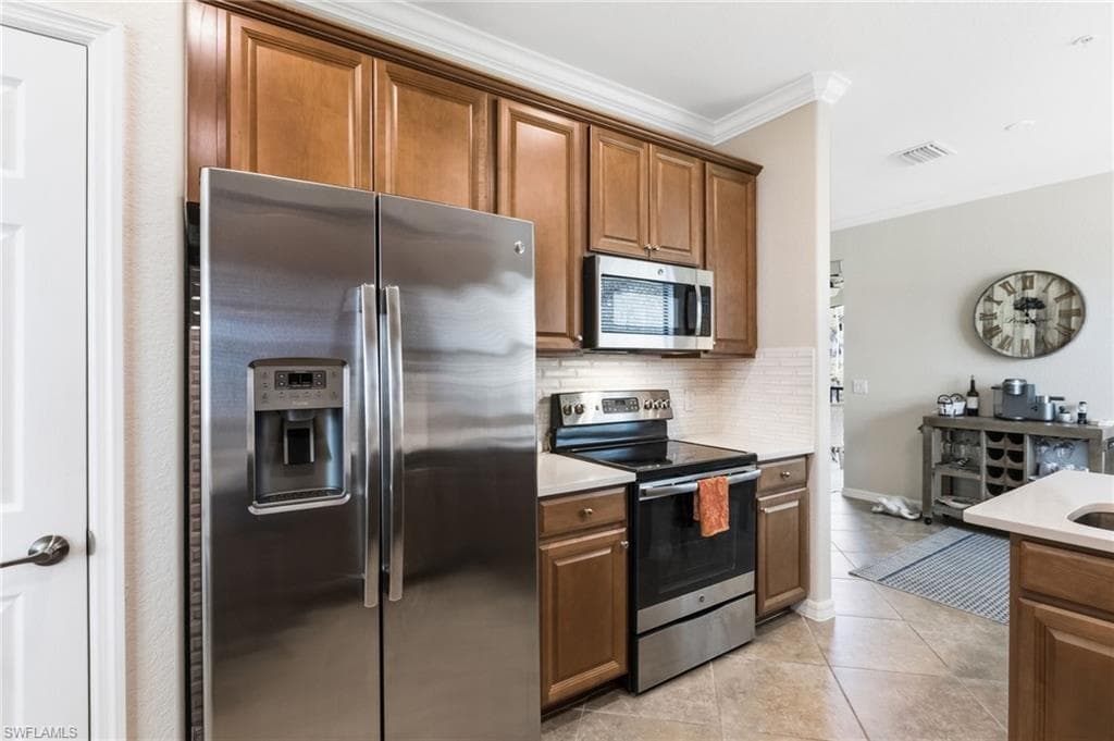 9484 Casoria CT 202-9
