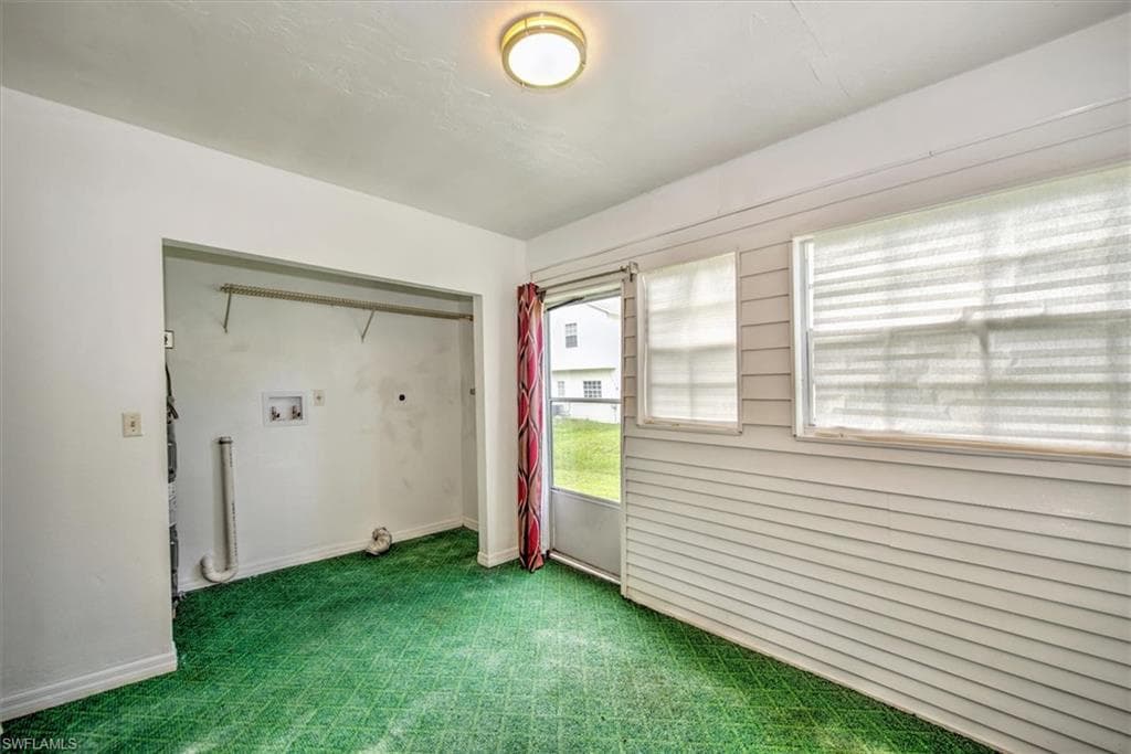 509 Capitol ST-17