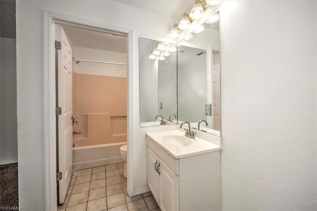 509 Capitol ST-22