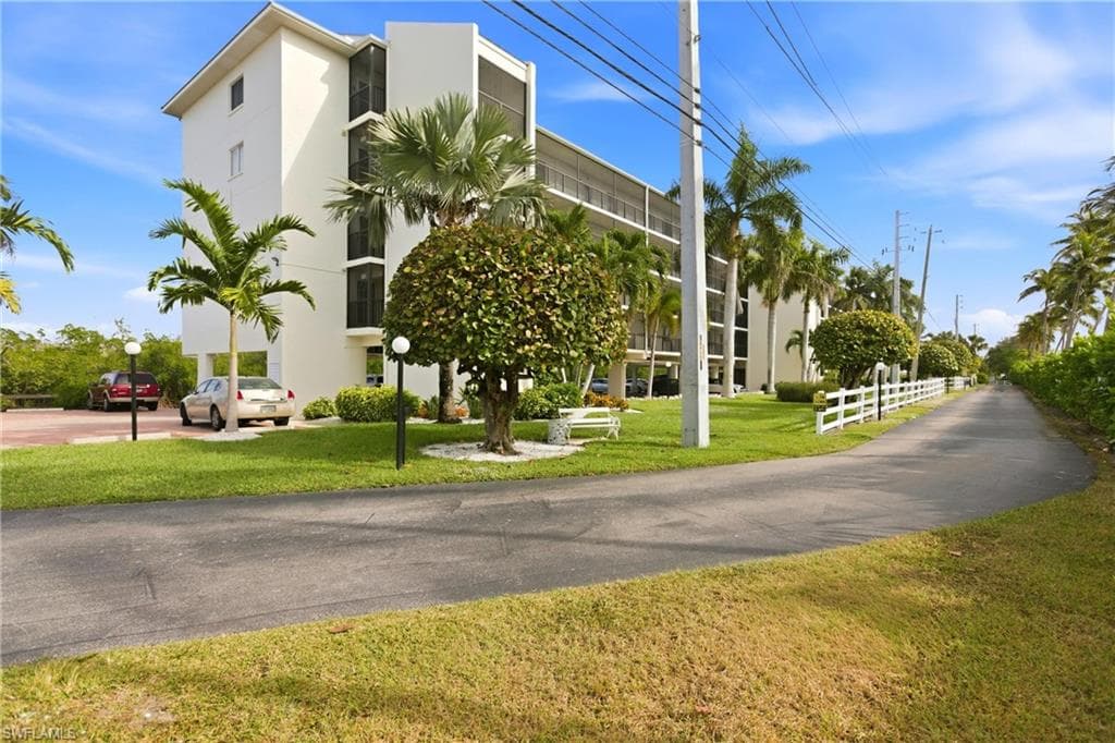 5220 Bonita Beach RD SW 209-22
