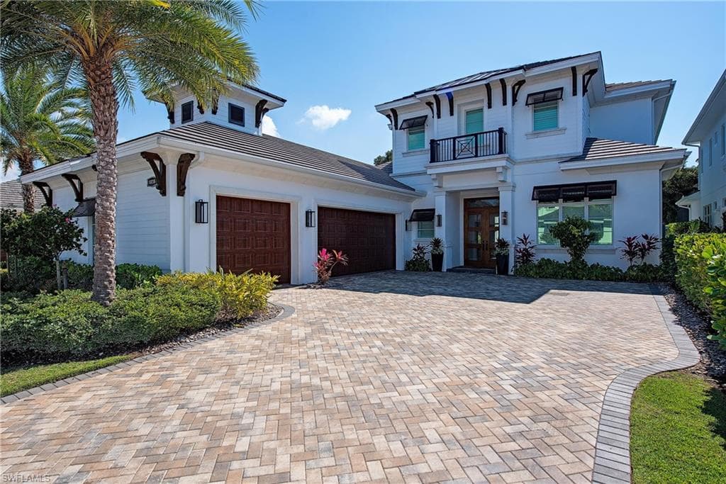 6830 Mangrove AVE-27