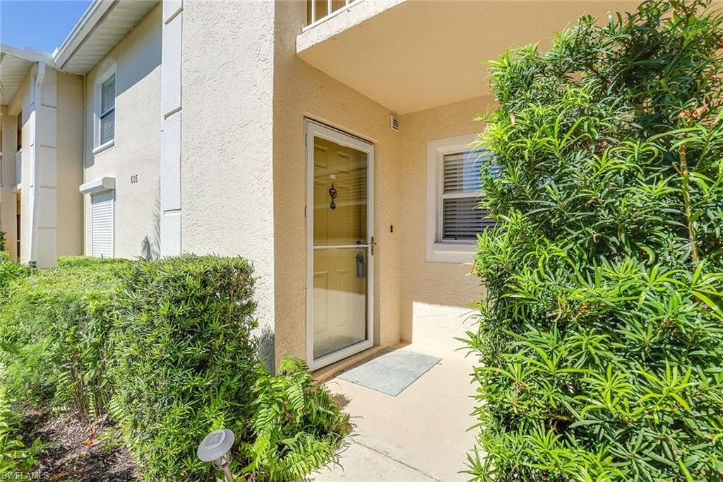 605 Squire CIR 103-2