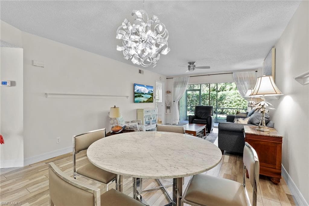 605 Squire CIR 103-7
