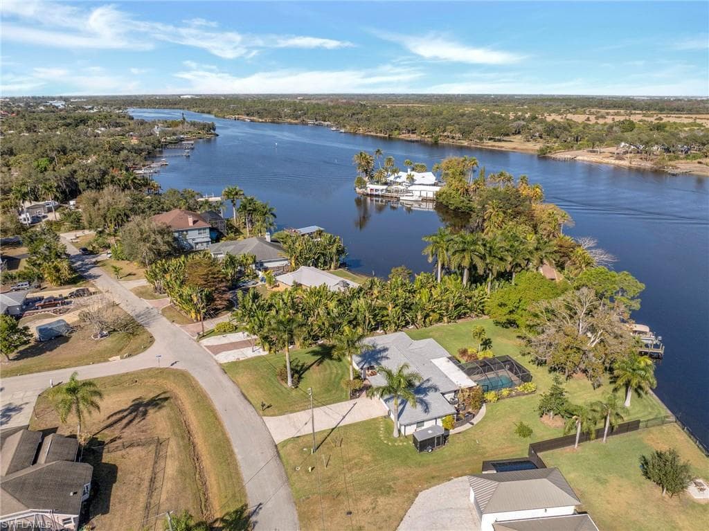 14526 Riverside DR-2