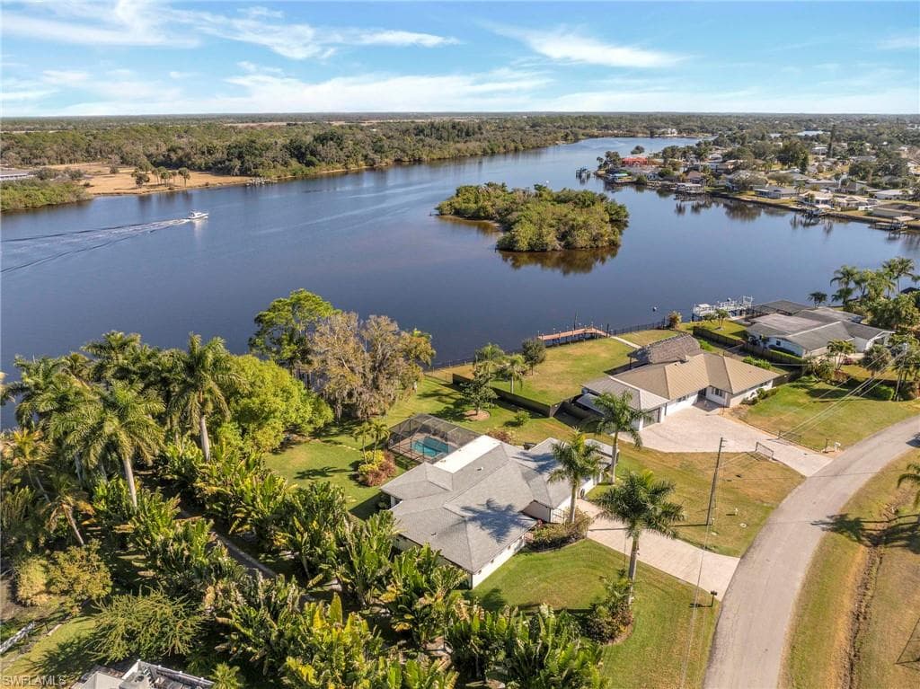 14526 Riverside DR-3