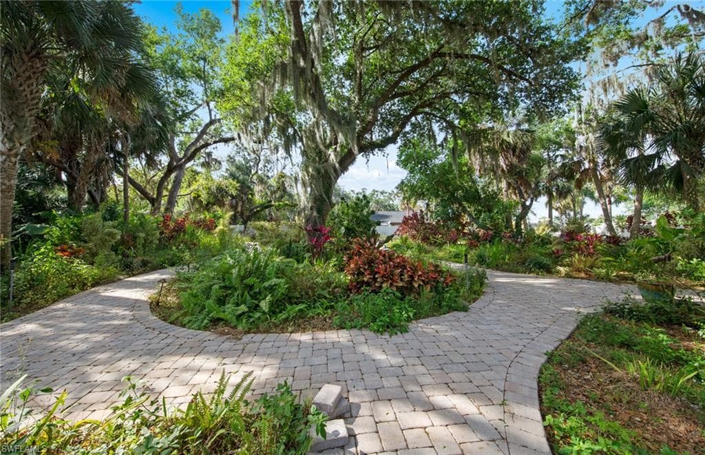 13782 River Forest DR-14