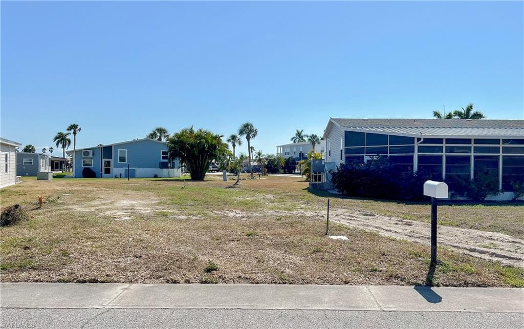 11391 Bayside BLVD-5