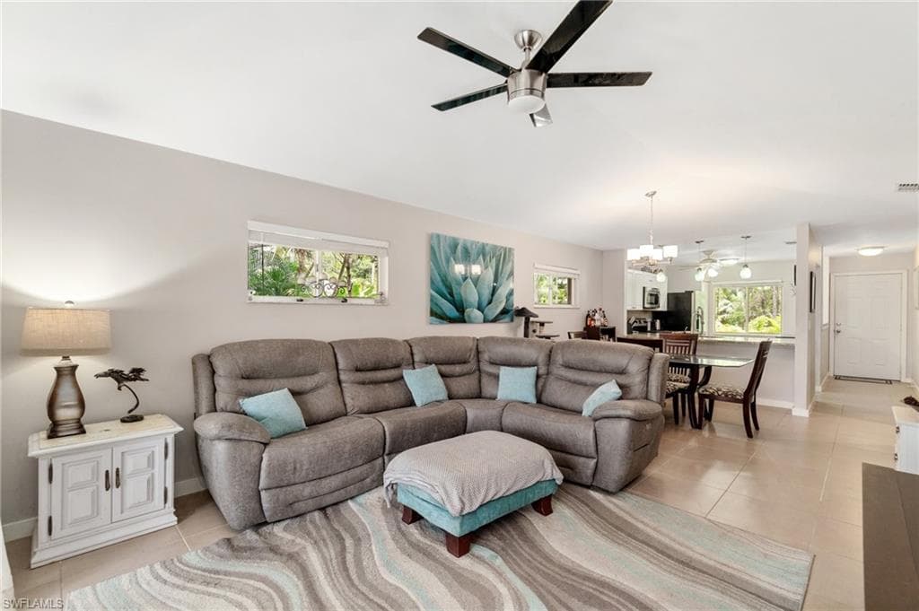 5700 Woodmere Lake CIR E201-3