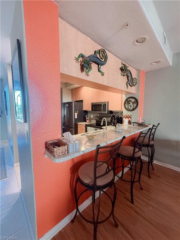 1137 Van Loon Commons CIR 202-8