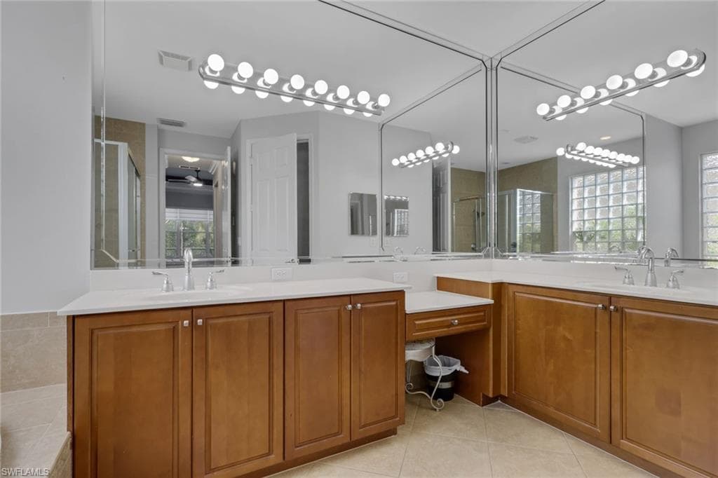 2137 Isla De Palma CIR-15