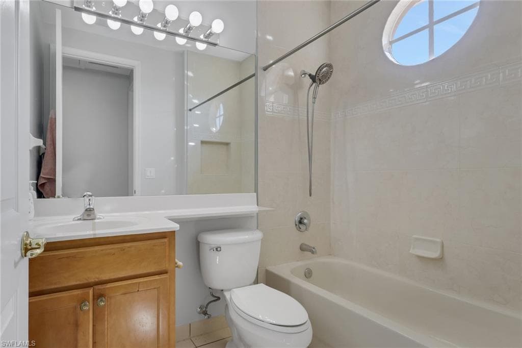 2137 Isla De Palma CIR-11