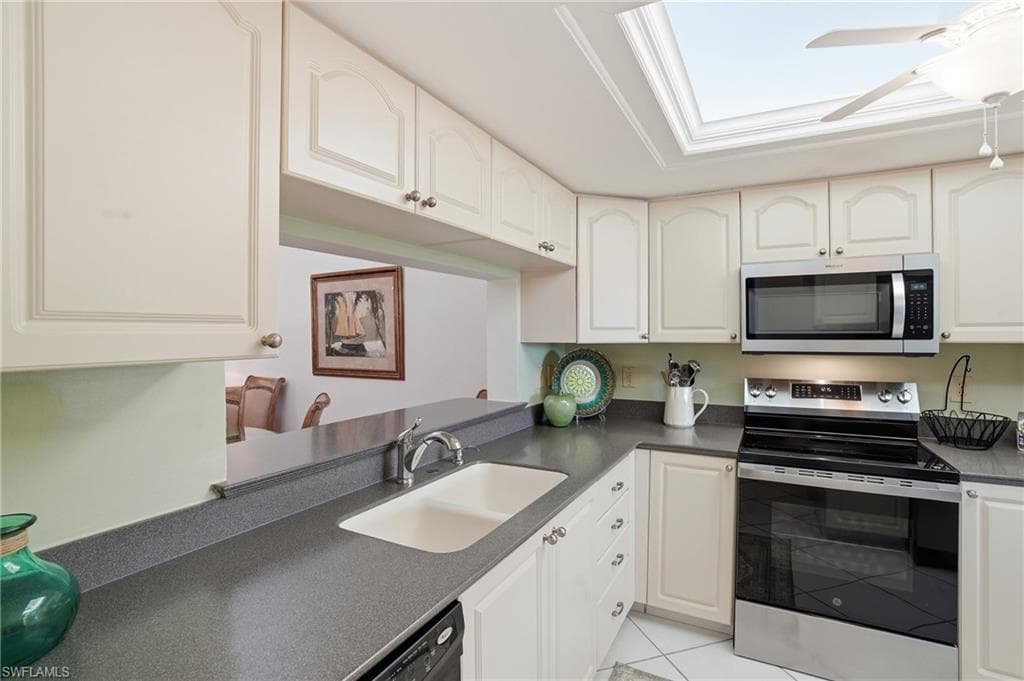 12601 Kelly Sands WAY 421-14