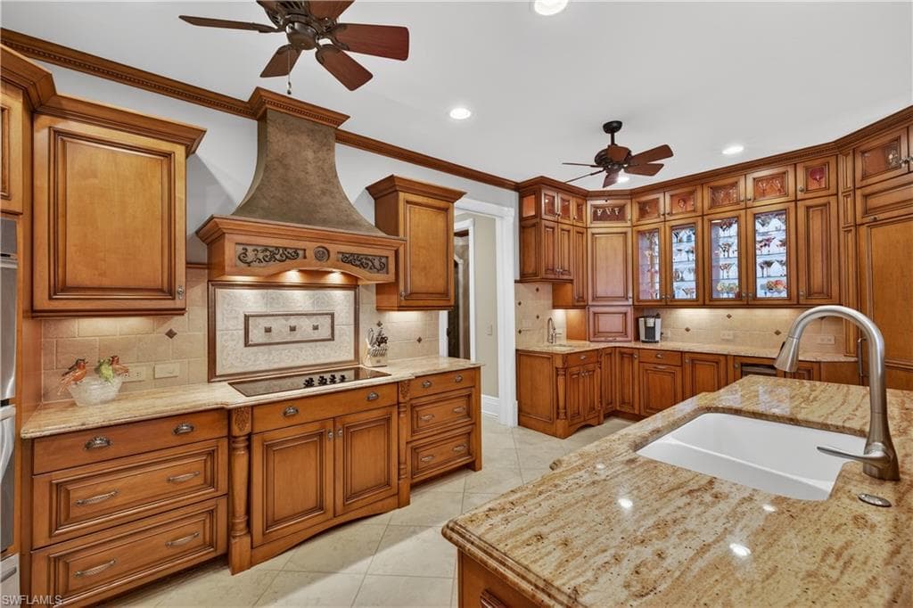 12782 Yacht Club CIR-10