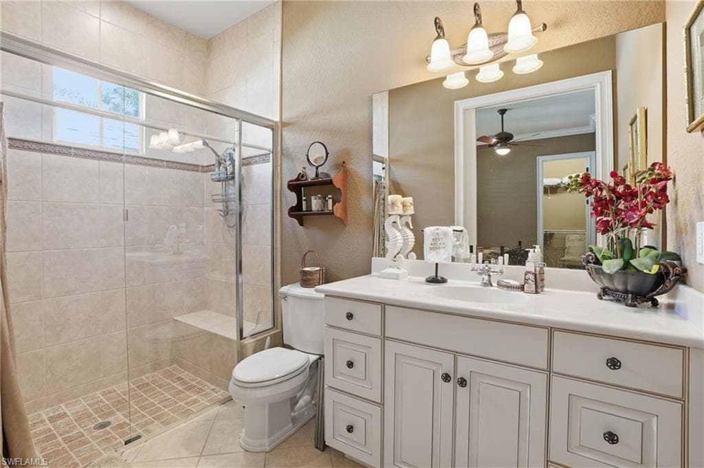 3801 River Point DR-32