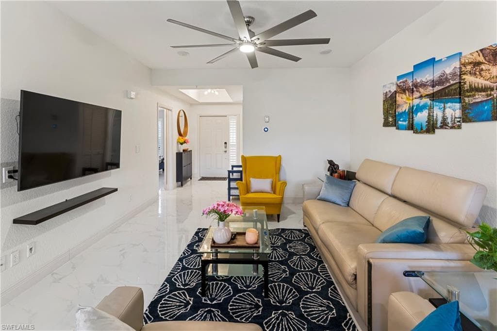1190 Egrets Walk CIR 103-5